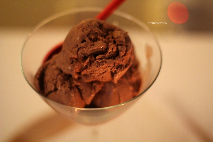 recept-zelf-yoghurt-ijs-maken-chocolade-11