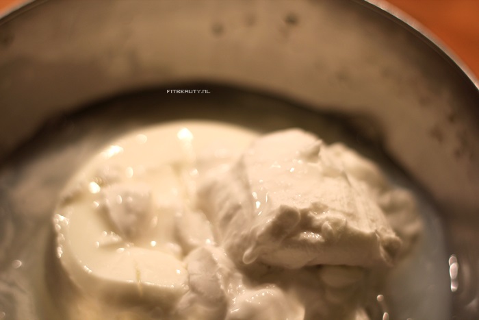 recept-zelf-yoghurt-ijs-maken-chocolade-3