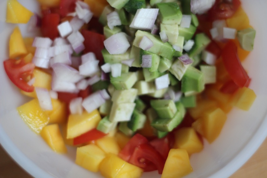 recept-simpele-mango-salsa-5