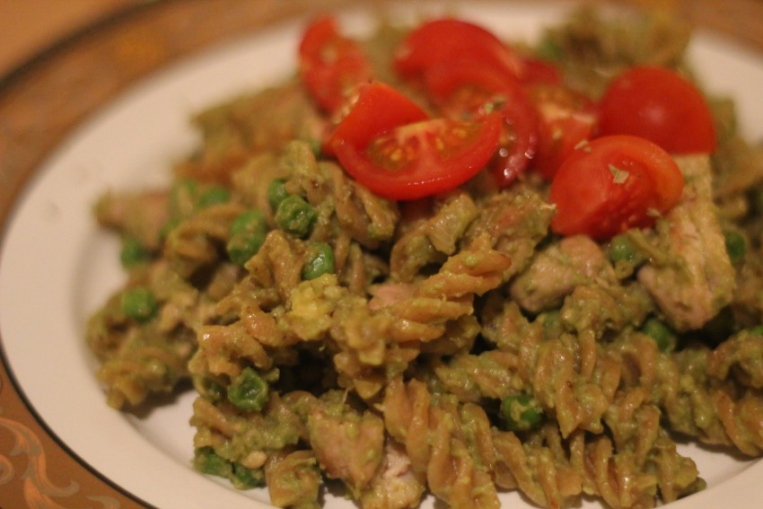 recept-avocado-pesto-pasta-9